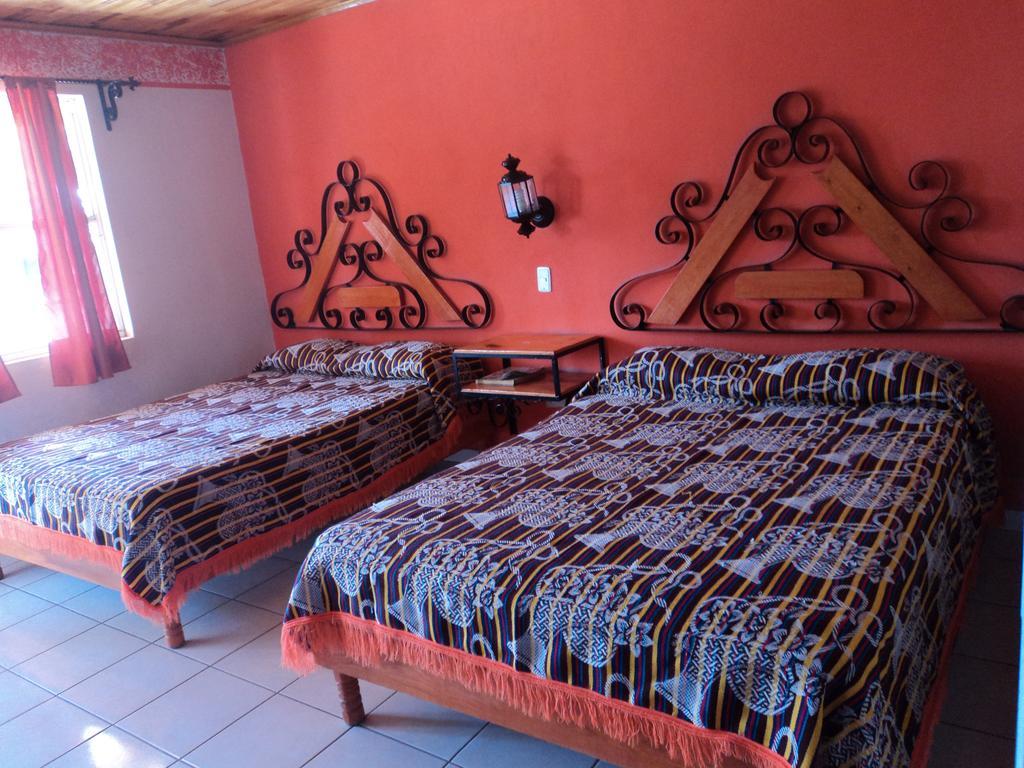 Paraiso Del Bosque Hotel Creel Room photo